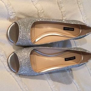 Alex Marie Silver Peep Toe Dress Pumps Size 9